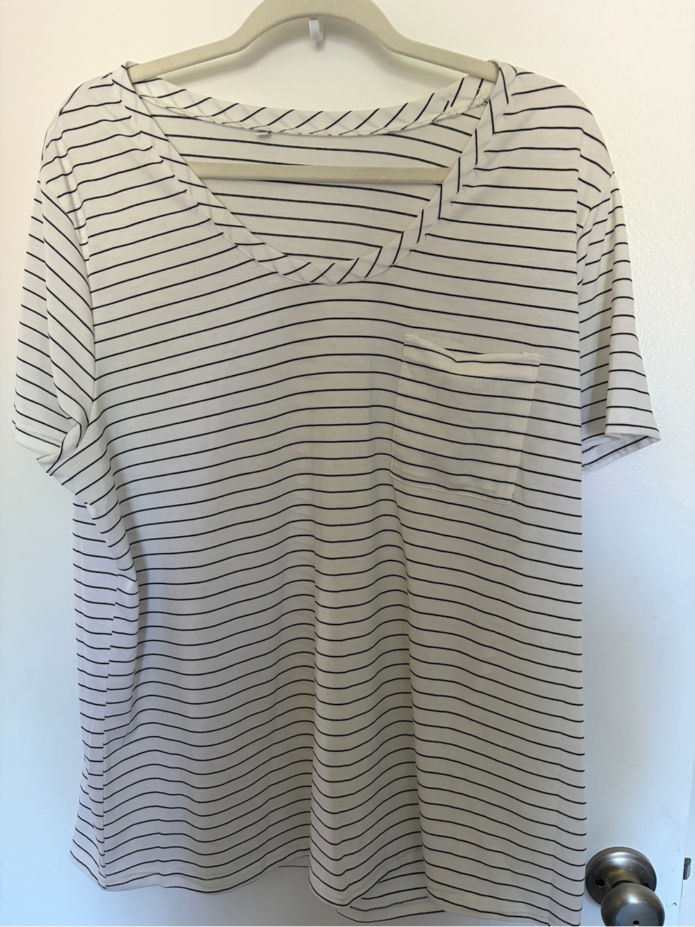 Striped pocket T shirt